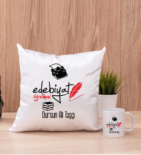 Edebiyat Öğretmeni Kare Yastık ve Beyaz Kupa Bardak