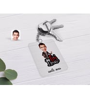 BK Gift Kişiye Özel Evin Reisi Karikatürlü Şeffaf Pleksi Anahtarlık-2 (Beyaz)