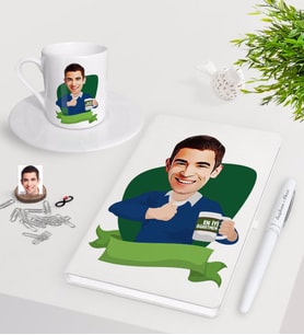 BK Gift Kişiye Özel Erkek En İyi Öğretmen Karikatürlü Beyaz Defter Kalem Türk Kahvesi Fincanı Seti-1 (Model 1)