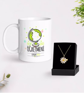 BK Gift Kişiye Özel En İyi Sınıf Öğretmeni Beyaz Kupa ve Papatya Kolye Hediye Seti-3 (Model 1)