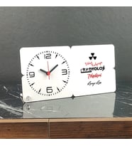 Radyoloji Teknikeri Ahşap Masa Saati 002