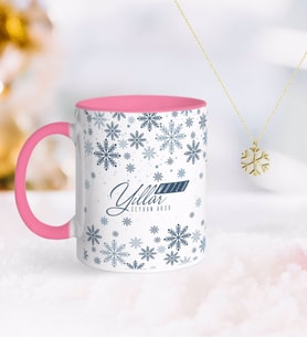 BK Gift Kişiye Özel Yılbaşı Mutlu Yıllar Pembe Kupa ve Kar Tanesi Kolye-17 (Model 1)