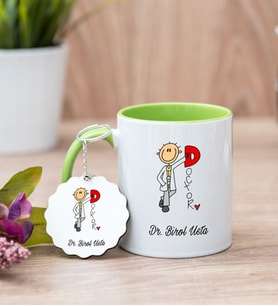 Doktor Karikatürü Yeşil Kupa Bardak Ve Anahtarlık Set