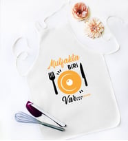 BK Gift Kişiye Özel Mutfakta Biri Var Beyaz Mutfak Önlüğü  3