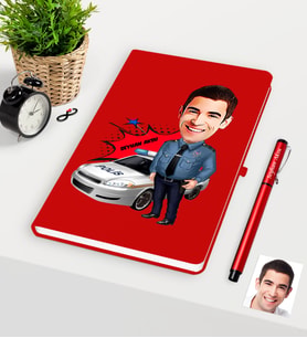 BK Gift Kişiye Özel Bay Trafik Polisi Karikatürlü Kırmızı Defter Kalem Seti - 2