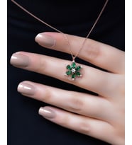 Papatya Silver 925 Ayar Gümüş Zirkon Taşlı Kamelya Çiçeği Kadın Kolye (Yeşil)