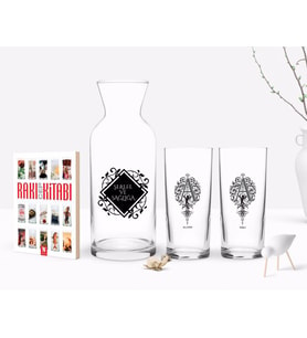 BK Gift Kişiye Özel Renkli Baskılı Kaligrafi Harfli İkili Rakı Bardağı Karaf ve Cep Kitabı Hediye Seti-2 (Model 1)