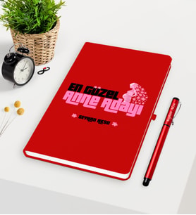 BK Gift Kişiye Özel En Güzel Anne Adayı Kırmızı Defter Kalem Seti - 1