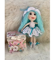Amigurumi Mavi Saçlı Kız (Krem)