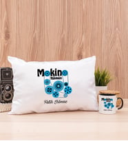 Makine Mühendisi Dikdörtgen Yastık ve Siyah Kupa Bardak
