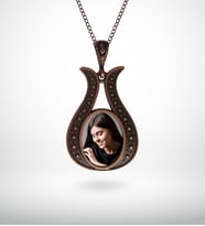 BK Gift Kişiye Özel Fotoğraflı Otantik Eskitme Bakır Kolye Model 10