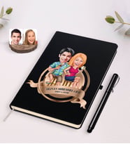 BK Gift Kişiye Özel Yılın En Mükemmel Çifti Karikatürlü Siyah Defter ve Kalem Hediye Seti-51