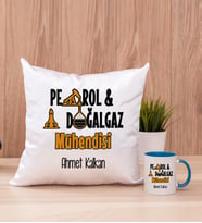 Petrol Mühendisi Kare Yastık ve Mavi Kupa Bardak