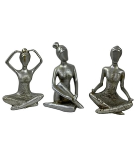 Yoga Yapan Kızlar Biblo