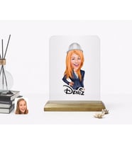 BK Gift Kişiye Özel Kadın Mühendis Karikatürlü Ahşap Standlı Çerçeve (Beyaz)