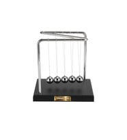 Newton Çarpışan Denge Topları – Ahşap Tabanlı Newton Beşiği (15x12x14 cm)