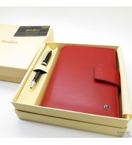 Scrikss İsme Özel Kırmızı Cep Ajandalı Hediye Seti - Mini Kalem - MD-1313  Cep Ajandası + Kalem  Scrikss Kalem  İsme Özel Kalem  Hediyelik Set