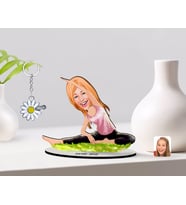 BK Gift Kişiye Özel Kadın Yoga Karikatürlü 3D Ahşap Biblo ve İsimli Silver Papatya Anahtarlık-1 (Model 1)