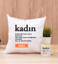Kadın Kelime Anlamı Kare Yastık ve Sarı Kupa Bardak
