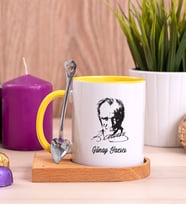 Atatürk Siluetli Ahşap Altlıklı Sarı Kupa Bardak