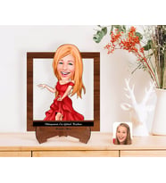 BK Gift Kişiye Özel Kadınlar Günü Dünyanın En Güzel Kadını Karikatürlü Ahşap Standlı 3D Biblo-29 (Beyaz)