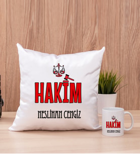 Hakim Kare Yastık ve Beyaz Kupa Bardak