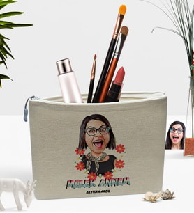 BK Gift Kişiye Özel Melek Annem Karikatürlü Keten Makyaj Çantası (Bej)