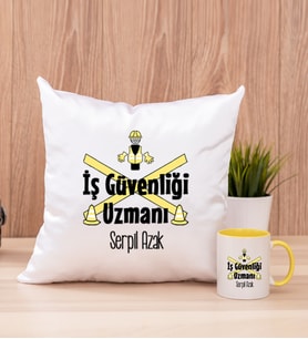 İş Güvenliği Uzmanı Kare Yastık ve Sarı Kupa Bardak