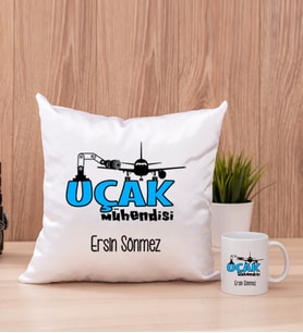 Uçak Mühendisi Kare Yastık ve Beyaz Kupa Bardak