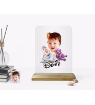 BK Gift Kişiye Özel Bebek Doğum Günü Karikatürlü Ahşap Standlı Çerçeve-2 (Beyaz)
