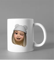 Emoji Kız Stiker Kupası