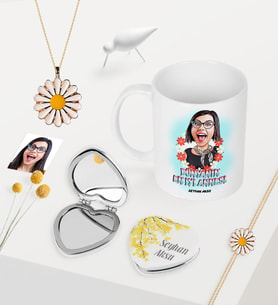 BK Gift Kişiye Özel En İyi Anne Karikatürlü Kupa Kalp Ayna Papatya Kolye Bileklik Seti (Model 1)