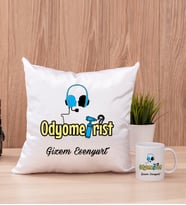 Odyometrist Kare Yastık ve Beyaz Kupa Bardak