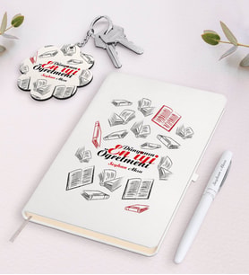 BK Gift Kişiye Özel Dünyanın En İyi Öğretmeni Beyaz Defter Kalem Ve Anahtarlık Hediye Seti-7 (Model 1)