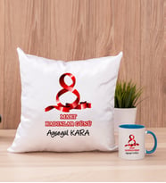 Kadınlar Günü Hediyesi  Kare Yastık ve Mavi Kupa Bardak