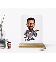 BK Gift Kişiye Özel Erkek Patron Karikatürlü Ahşap Standlı Çerçeve-3 (Beyaz)