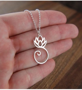 Gümüş Lotus Kolye