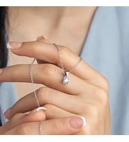 925 Ayar  Radyum Kaplama Swarovski Tektaş  Gümüş Kolye (Gümüş-Beyaz)