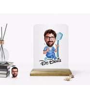 BK Gift Kişiye Özel Erkek Diş Hekimi Karikatürlü Ahşap Standlı Çerçeve-2 (Beyaz)