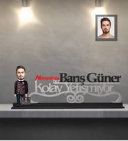 Kişiye Özel  Seksenler Siyah Önlük Karikatürlü Kolay Yetişmiyor Ahşap Biblo Bay-1