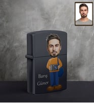 Kişiye Özel Fotoğrafçı Karikatürlü UV Baskılı Siyah Benzinli Çakmak Bay-1