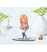 BK Gift Kişiye Özel Kadın Chef Karikatürlü 3D Ahşap Biblo ve İsimli Silver Papatya Anahtarlık-20 (Model 1)