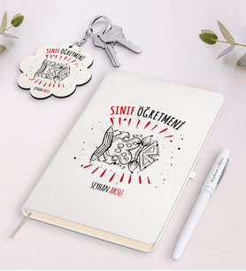 BK Gift Kişiye Özel Sınıf Öğretmeni Beyaz Defter Kalem ve Anahtarlık Hediye Seti-11 (Model 1)