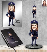 Kişiye Özel Polis Karikatürlü 5 li Hediye Seti Bayan-2