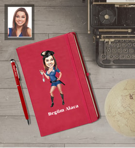 Kişiye Özel Polis Karikatürlü  Kırmızı Defter Kalem Hediye Seti Bayan-3