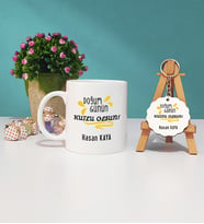 Doğum Günün Kutlu Olsun Tasarımlı Doğum Günü Hediyesi Kupa Bardak ve Ahşap Anahtarlık Seti