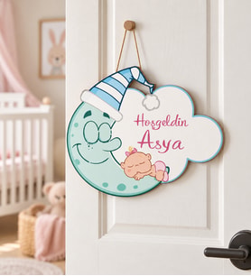 Meşgalem Ayla Birlikte Uyuyan Bebek Temalı Kişiye Özel Kapı Süsü