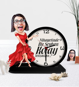 BK Gift Kişiye Özel Bayan Kolay Yetişmiyor Karikatürlü Ahşap Masaüstü Saat - 1 (Çok Renkli)