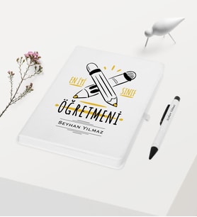 BK Gift Kişiye Özel En İyi Sınıf Öğretmeni Temalı Beyaz Defter Kalem Hediye Seti - 5