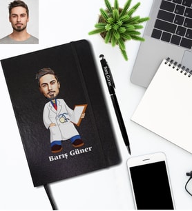 Kişiye Özel Doktor Karikatürlü Siyah Defter Kalem Hediye Seti Bay-1